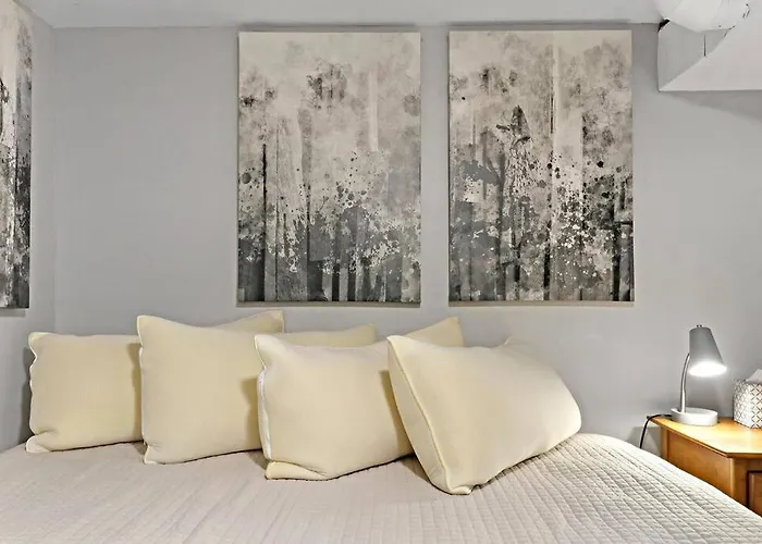 Apartment Cozy North Side Oasis *